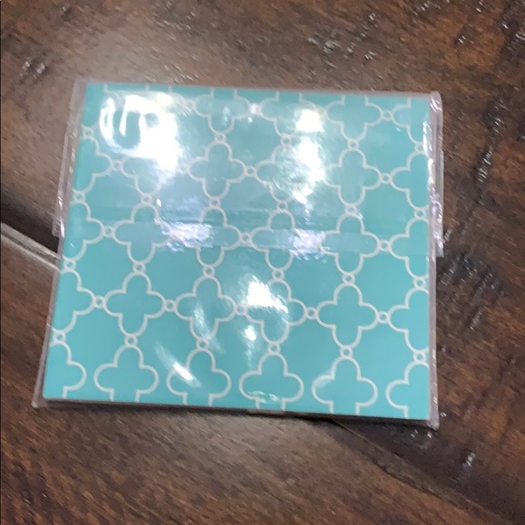 Stella & Dot cleaning cloth (NWT) - Picture 2 of 2